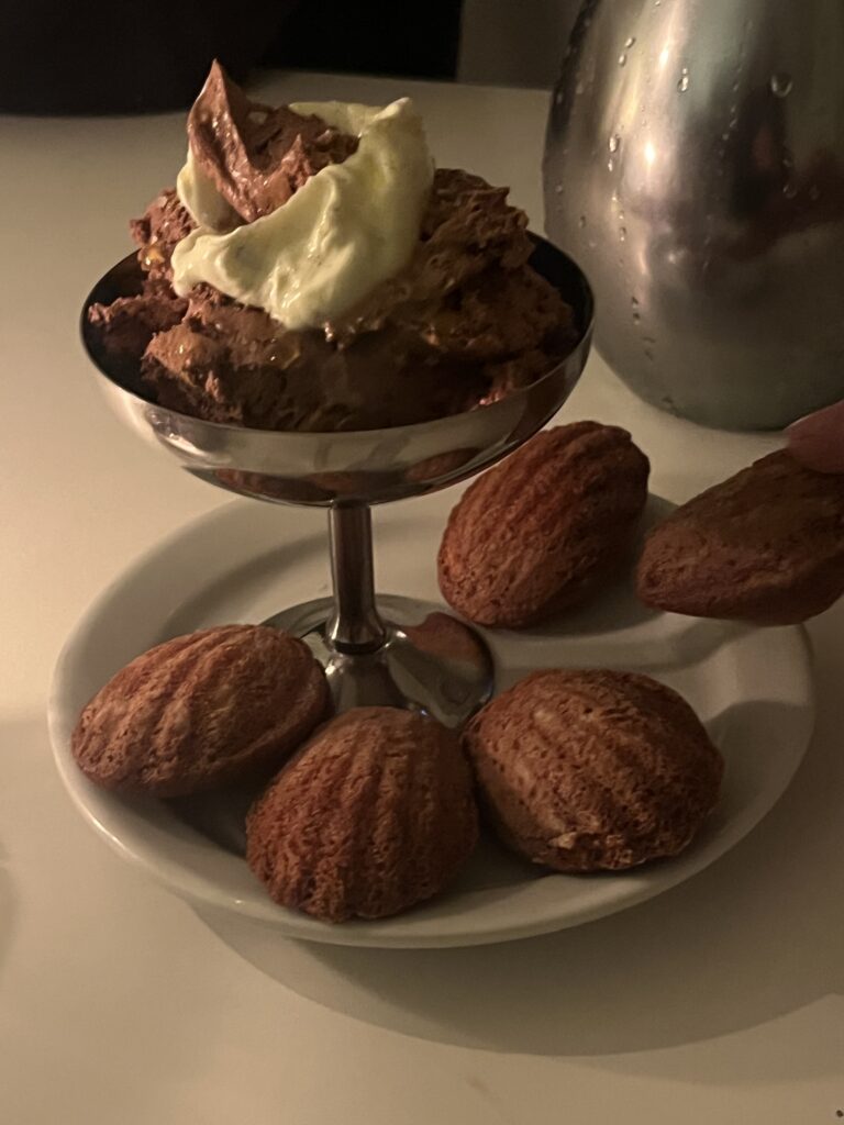 Madeleines, Kolon production shoot